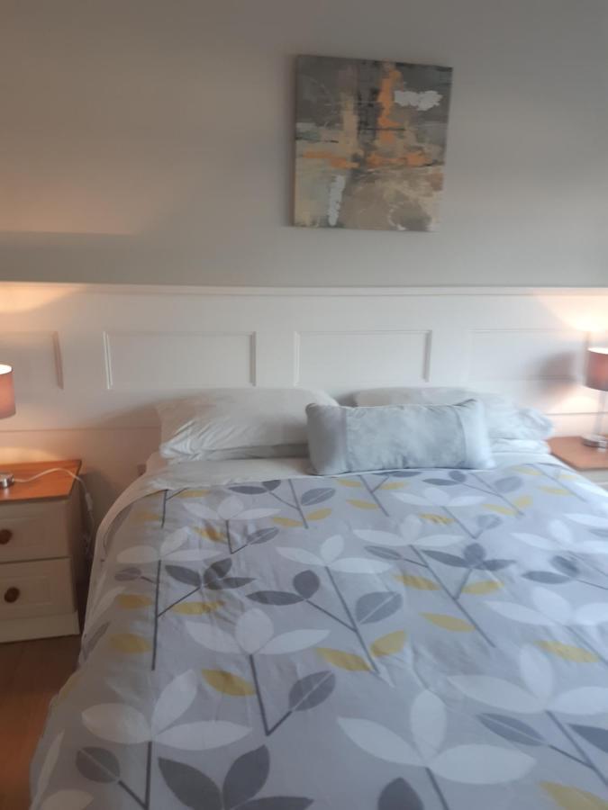 Green Acres Guesthouse- Accommodation Only Lower Coolcorcoran Exteriör bild